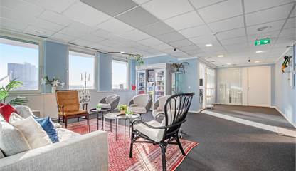 Entréhall/reception Tegeluddsvägen 76