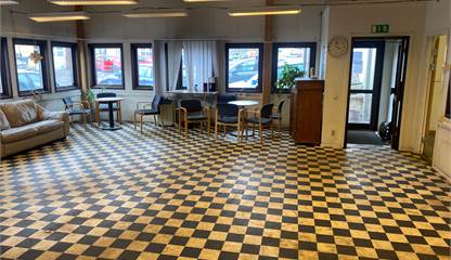 Entré Västermalmsvägen 10