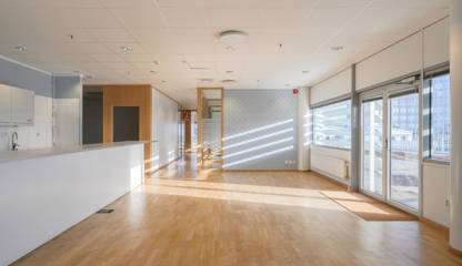 Pausrum med utgång till takterrass Östra Varvsgatan 4