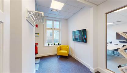 Entré Järnvägsgatan 7