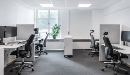 Kontor La Cours gata 4